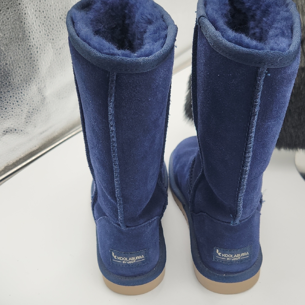Koolaburra Blue Winter Boots with Plush Lining